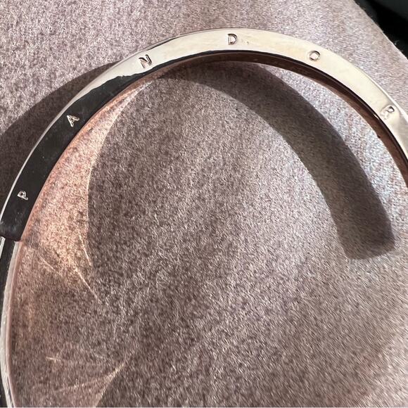 New Pandora Rose Gold Plated Gorgeous Signature I-D Open Bangle 6.9 inches - Picture 6 of 10